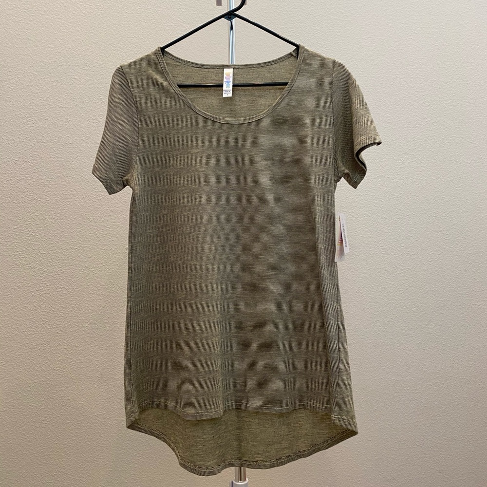 Lularoe Classic Tee